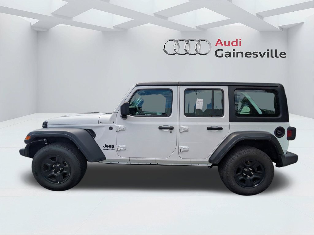 Used 2024 Jeep Wrangler Unlimited Sport AWD/4WD image 8