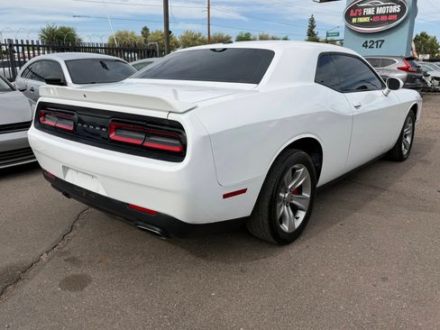 Used 2018 Dodge Challenger SXT RWD image 4