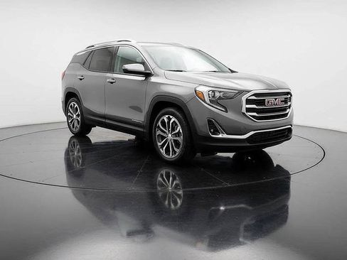 Used 2019 GMC Terrain SLT w/ Preferred Package FWD image 2