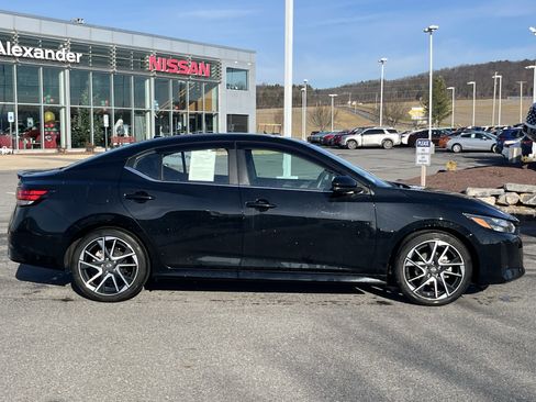Used 2024 Nissan Sentra SR image 2