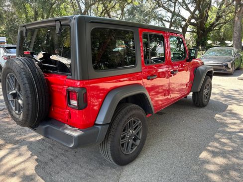 Used 2025 Jeep Wrangler Unlimited Sport AWD/4WD image 15