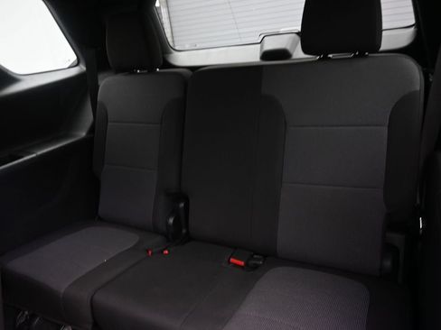 Used 2024 Chevrolet Traverse LT FWD image 15