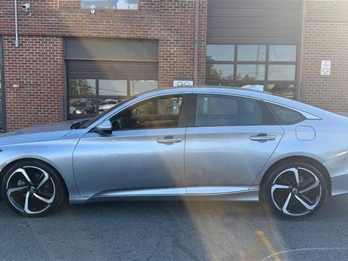 Used 2020 Honda Accord Sport image 19