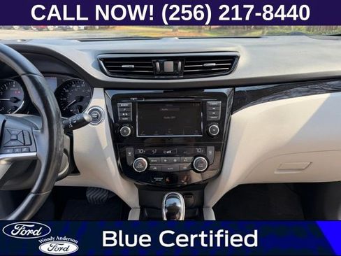 Used 2022 Nissan Rogue Sport SV FWD image 15