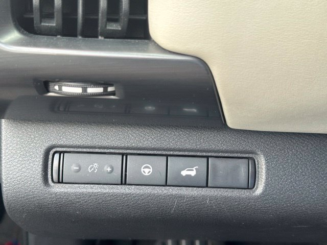 Used 2022 Nissan Pathfinder SL AWD/4WD image 42