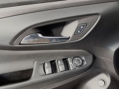 Used 2024 Buick Envista Avenir image 23