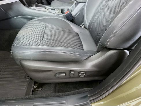 Used 2022 Subaru Forester Premium AWD/4WD image 9
