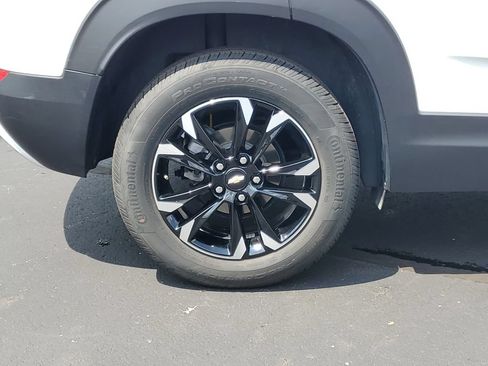 Used 2023 Chevrolet TrailBlazer LT w/ Convenience Package AWD/4WD image 30