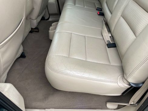 Used 2002 Ford F350 Lariat image 23