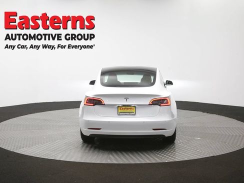 Used 2019 Tesla Model 3 Standard Range RWD image 32