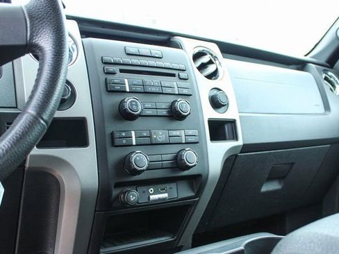 Used 2012 Ford F150 XLT w/ XLT Chrome Pkg image 17