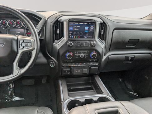 Used 2021 Chevrolet Silverado 1500 LT Trail Boss w/ Convenience Package II AWD/4WD image 18