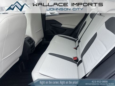 New 2026 Volkswagen Taos SE image 28