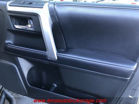 Used 2018 Toyota 4Runner SR5 image 23