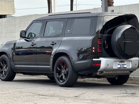 Used 2024 Land Rover Defender 130 S image 3