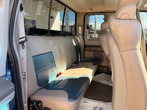 Used 2002 Ford F250 2WD SuperCab Super Duty image 12