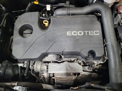 Used 2021 Chevrolet Equinox LT image 30