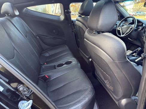 Used 2016 Hyundai Veloster Turbo w/ Option Group 04 image 18