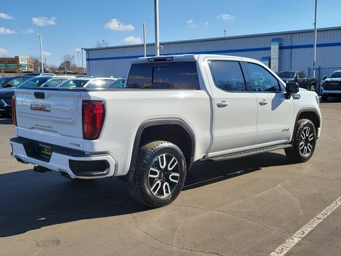 Used 2022 GMC Sierra 1500 AT4 w/ AT4 Preferred Package image 4