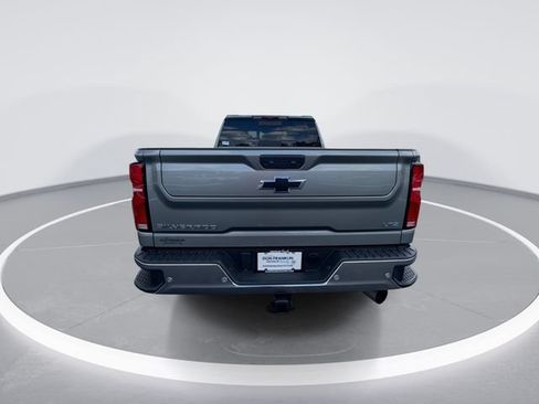 Used 2025 Chevrolet Silverado 2500 LTZ w/ LTZ Plus Package AWD/4WD image 7