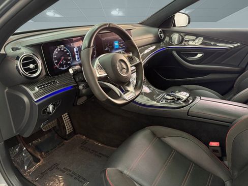 Used 2018 Mercedes-Benz E 43 AMG 4MATIC Sedan image 4
