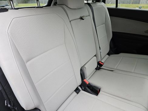 Used 2019 Volkswagen Tiguan SE FWD image 15