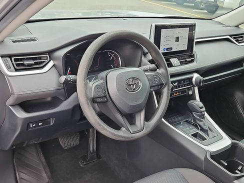 Used 2023 Toyota RAV4 LE AWD/4WD image 26