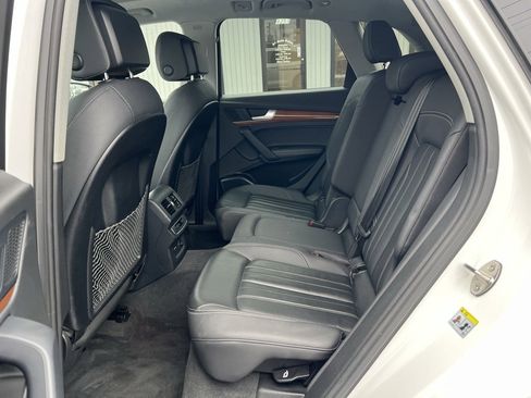 Used 2022 Audi Q5 2.0T Premium Plus w/ Premium Plus Package image 12