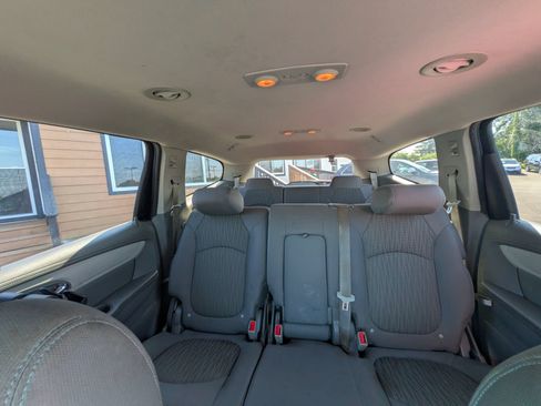 Used 2015 Chevrolet Traverse LS FWD image 24
