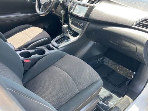 Used 2019 Nissan Sentra S w/ Appearance Package FWD image 10