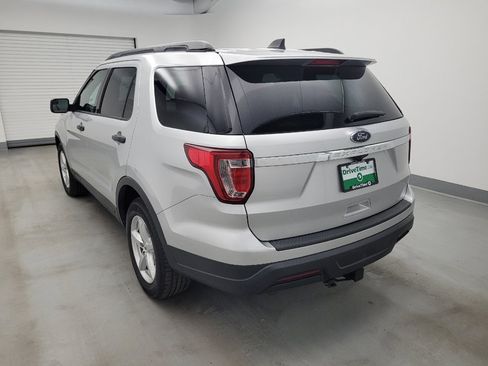 Used 2018 Ford Explorer FWD image 5