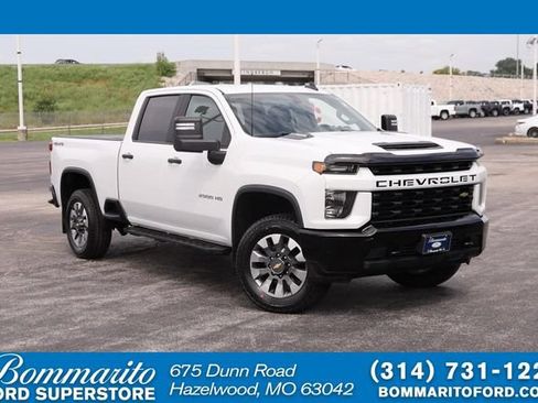 Used 2022 Chevrolet Silverado 2500 Custom w/ Custom Value Package AWD/4WD image 1