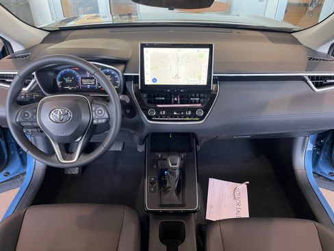 Certified 2026 Toyota Corolla Cross XLE image 15