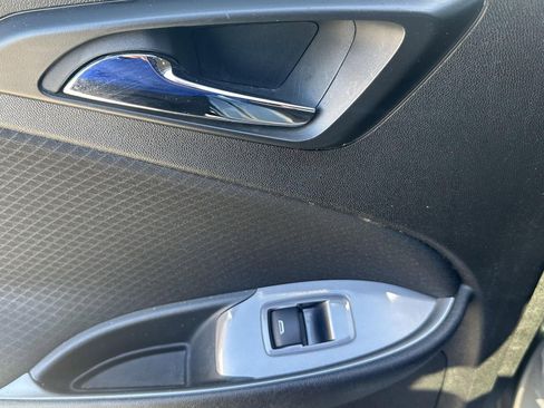 Used 2024 Chevrolet Malibu LT image 32