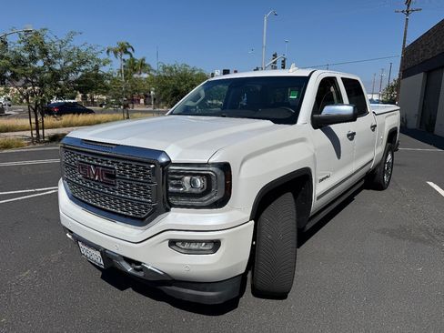 Used 2018 GMC Sierra 1500 Denali w/ Denali Ultimate Package AWD/4WD image 5