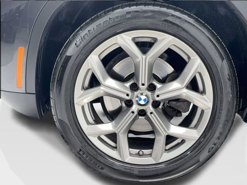 Used 2025 BMW X4 xDrive30i AWD/4WD image 56