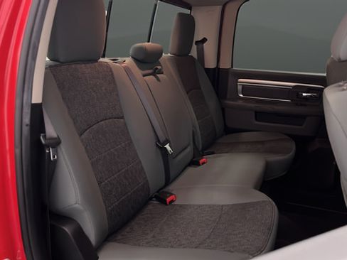 Used 2019 RAM 1500 Big Horn AWD/4WD image 24
