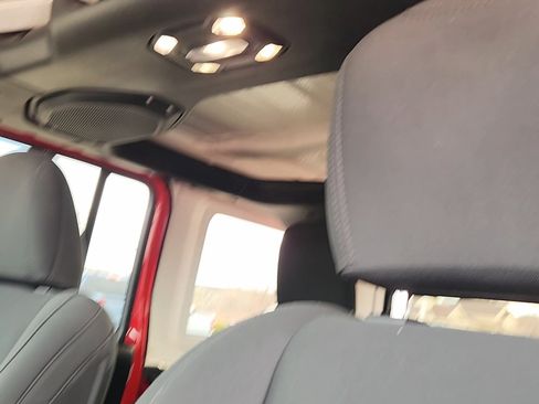 Used 2021 Jeep Wrangler Unlimited Sport image 21