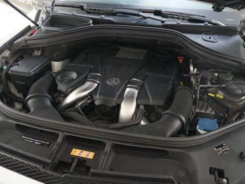 Used 2016 Mercedes-Benz GL 550 4MATIC image 69