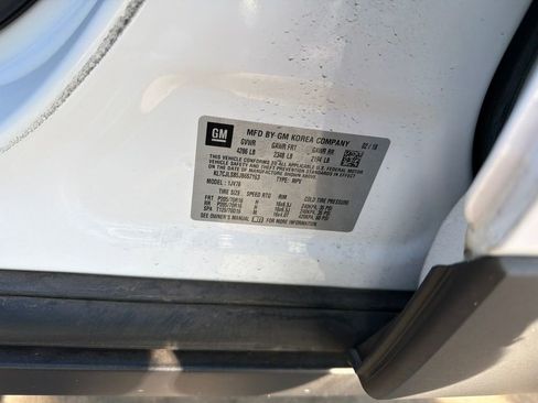 Used 2018 Chevrolet Trax LT w/ LT Convenience Package FWD image 13