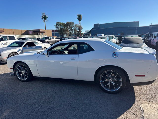 Used 2022 Dodge Challenger GT RWD image 8