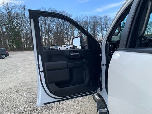 Used 2024 GMC Sierra 2500 Pro image 16