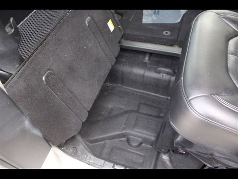 Used 2022 Chrysler Pacifica Touring-L FWD image 25