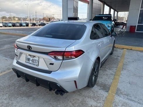 Used 2023 Toyota Corolla SE image 8