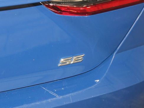 Used 2025 Toyota Camry SE FWD image 27
