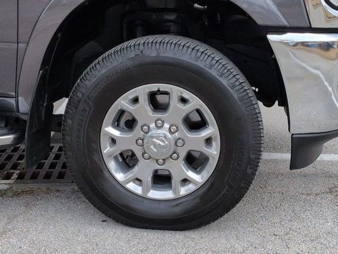 Used 2022 RAM 3500 Laramie image 11