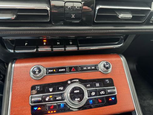 Used 2020 Lincoln Aviator Reserve w/ Equipment Group 202A image 22