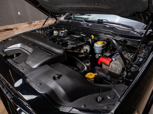 Used 2020 RAM 3500 Limited w/ Max Tow Package image 40