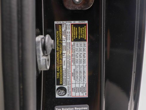 Used 2016 Nissan NV 3500 SL RWD image 30