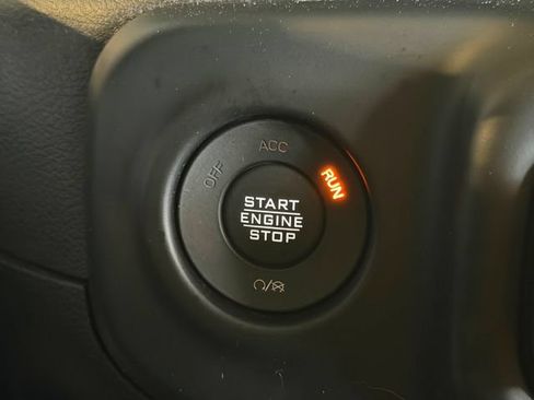 Used 2022 Jeep Wrangler Unlimited Sahara w/ Cold Weather Group AWD/4WD image 27